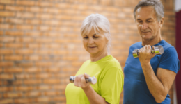 Qué es y cómo evitar la sarcopenia